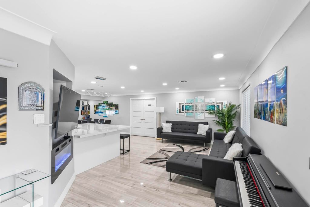 Photo of 4990 NW 2nd Court, Boca Raton, FL 33431 (MLS # B26028899)