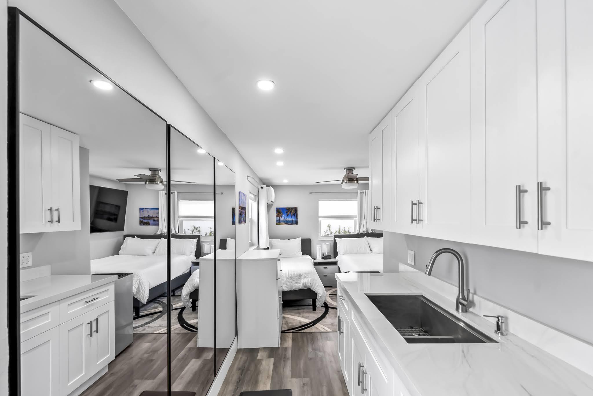 UNIVERSITY GARDENS - Residential Lease