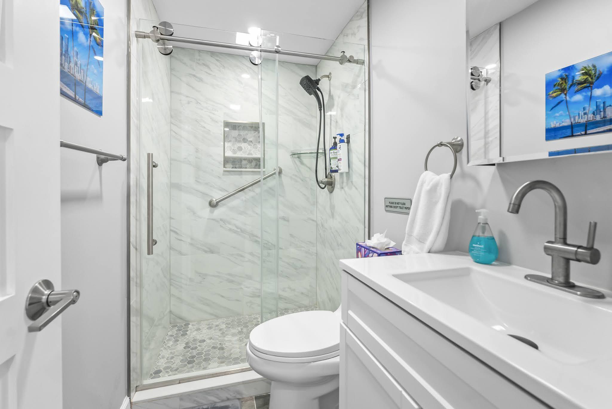 UNIVERSITY GARDENS - Residential Lease