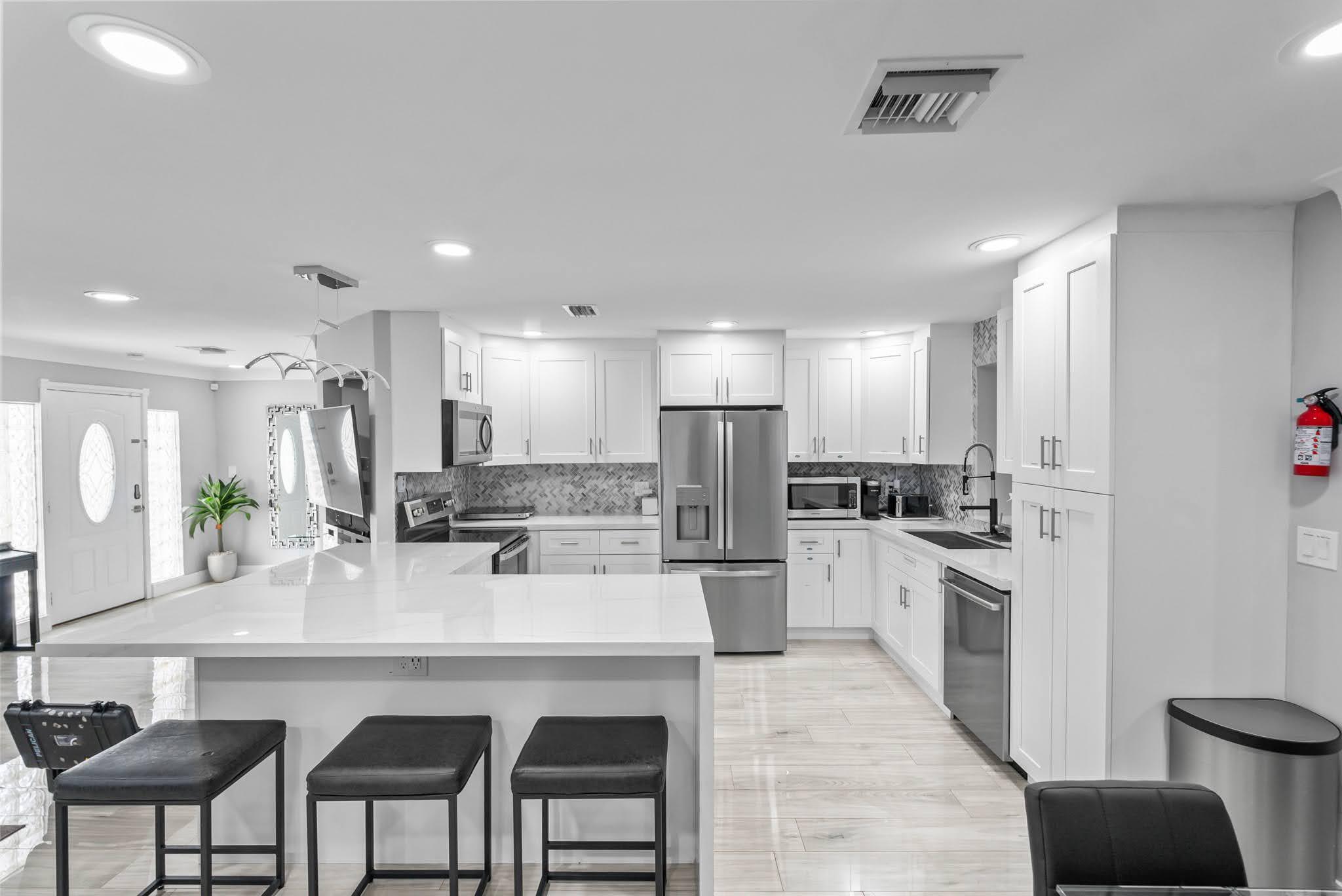 UNIVERSITY GARDENS - Residential Lease
