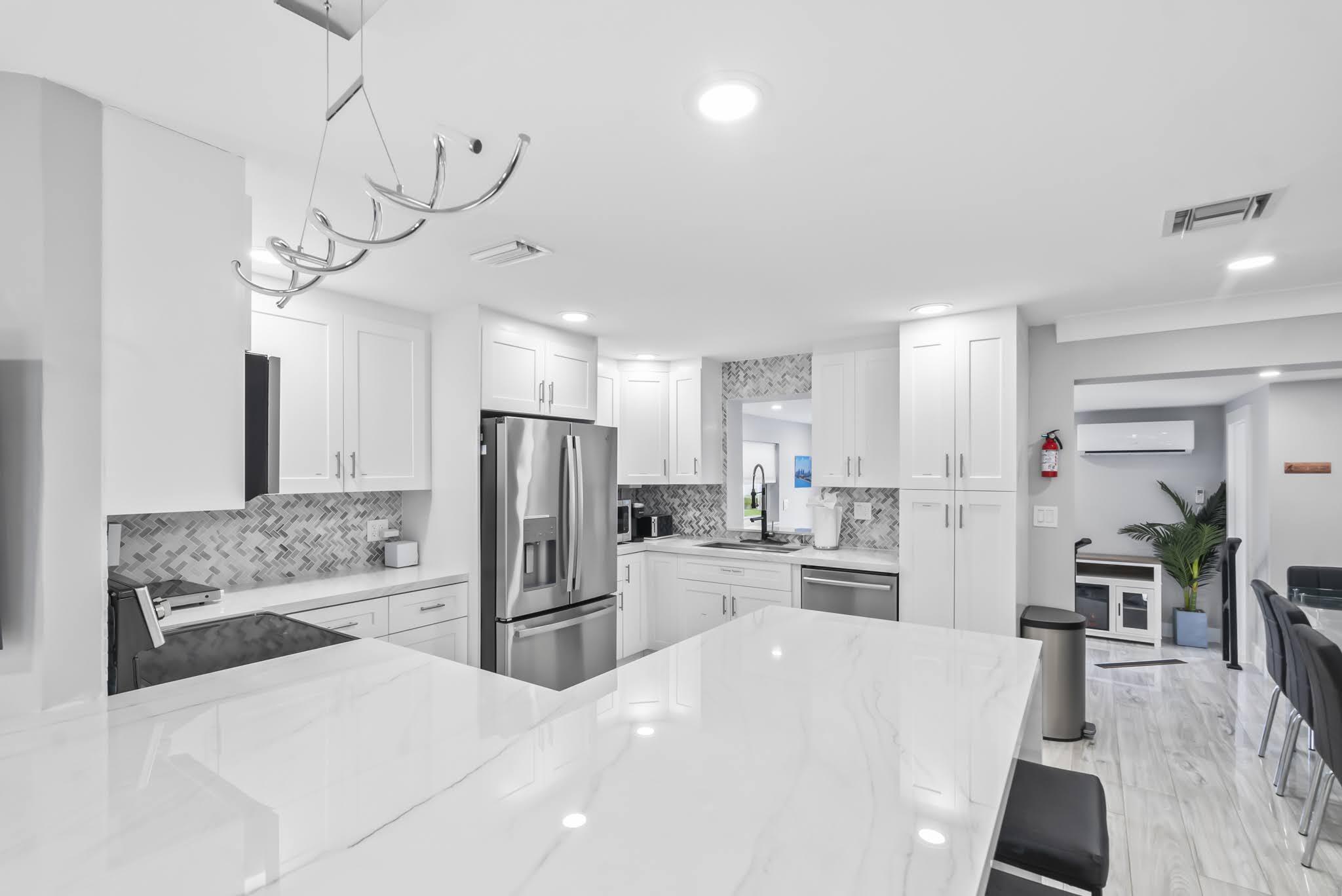 UNIVERSITY GARDENS - Residential Lease