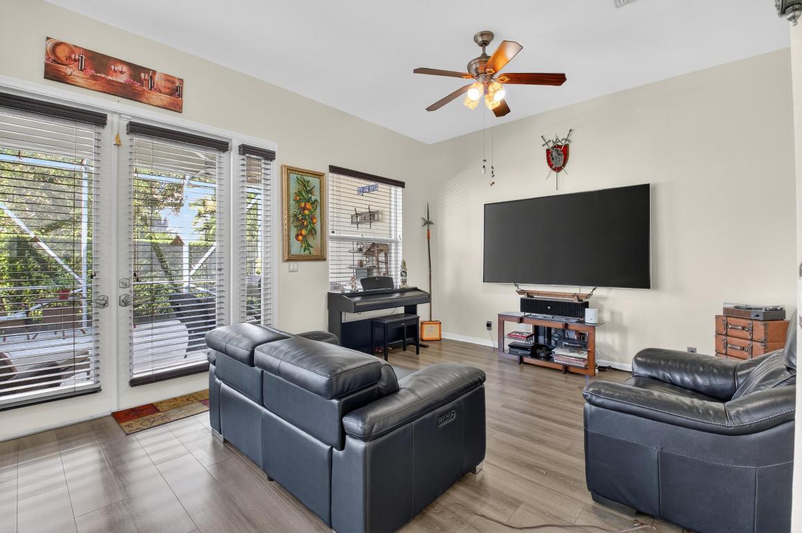 KNOLLWOOD PUD - Residential