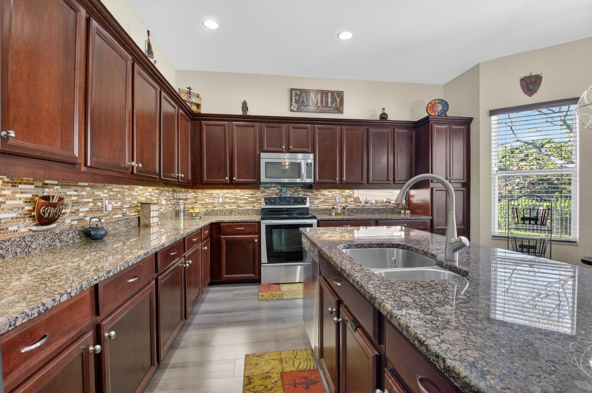 KNOLLWOOD PUD - Residential