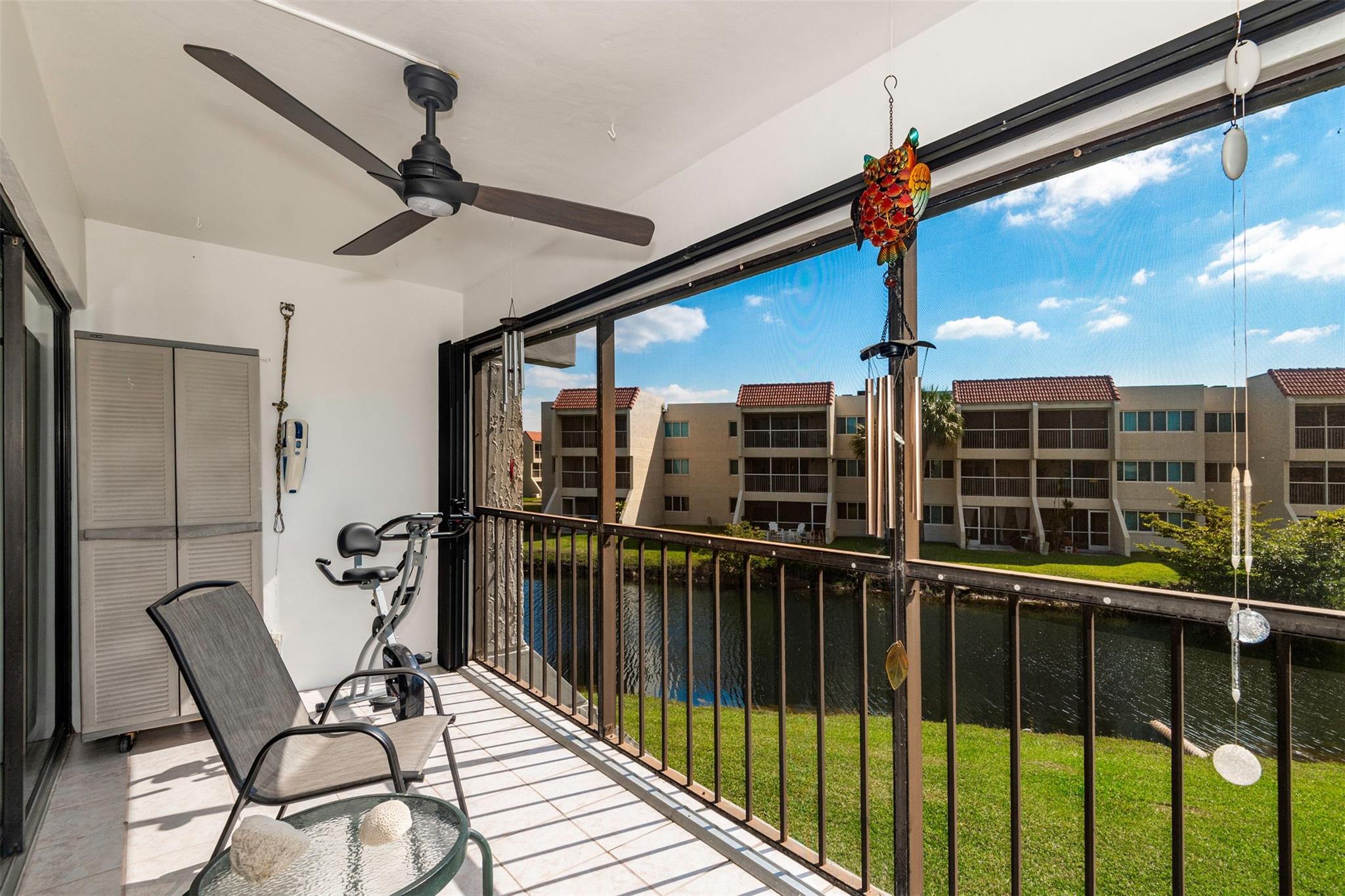 RACQUET CLUB APTS AT BON - Residential