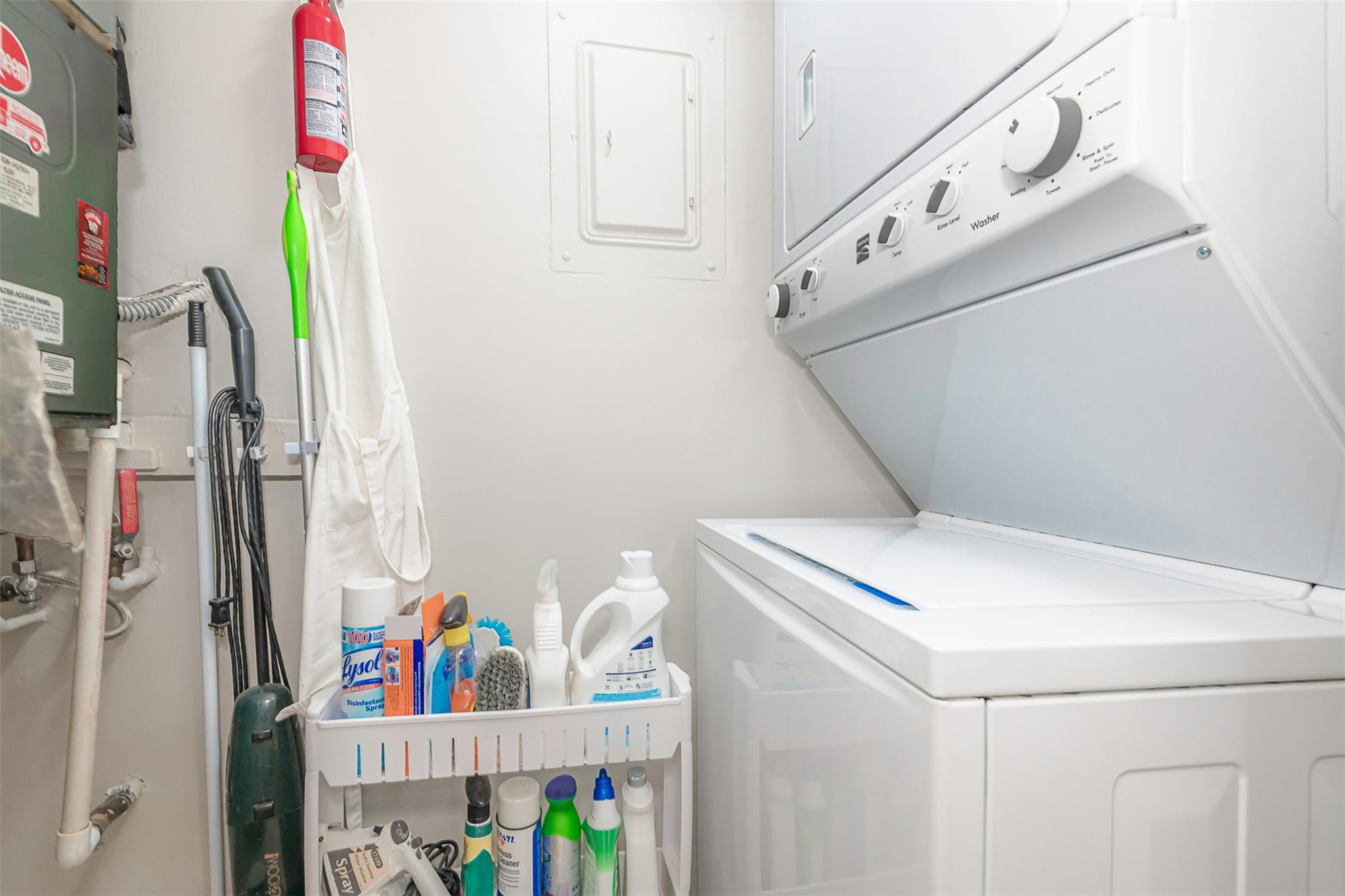 RACQUET CLUB APTS AT BON - Residential