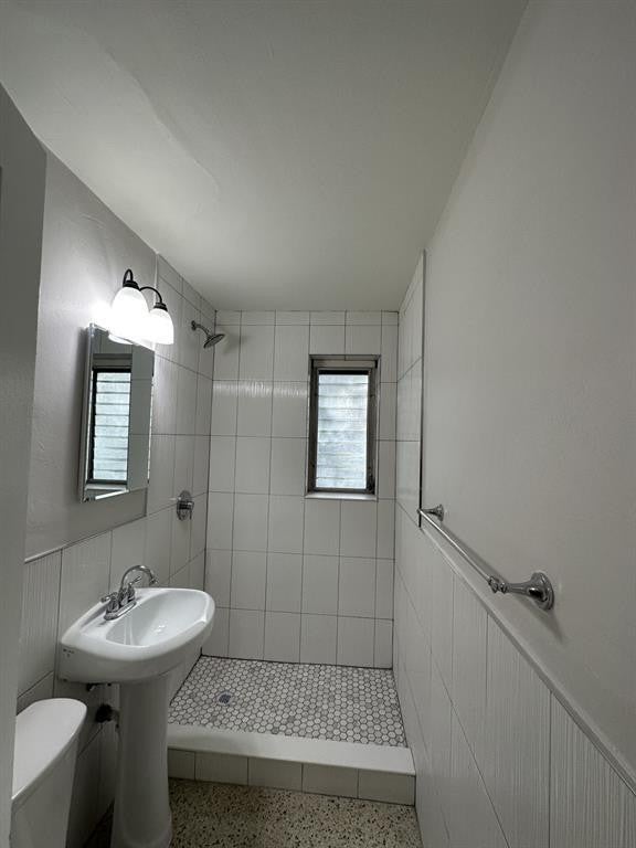 1300 E BROWARD Boulevard 8
