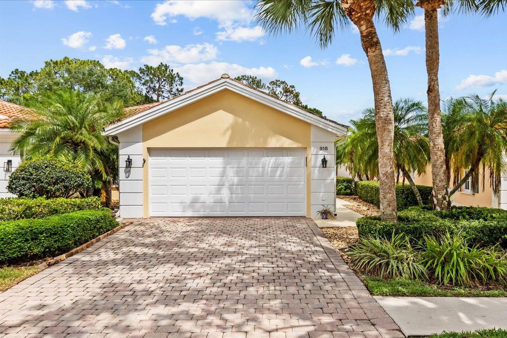 Photo of 918 SW Balmoral Trace, Stuart, FL 34997 (MLS # B26030699)