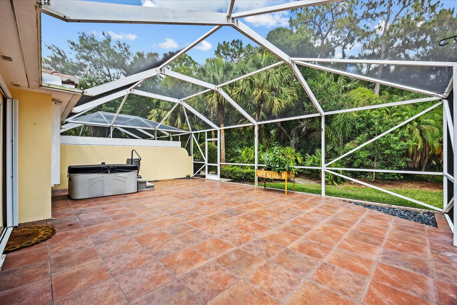FLORIDA CLUB - Residential