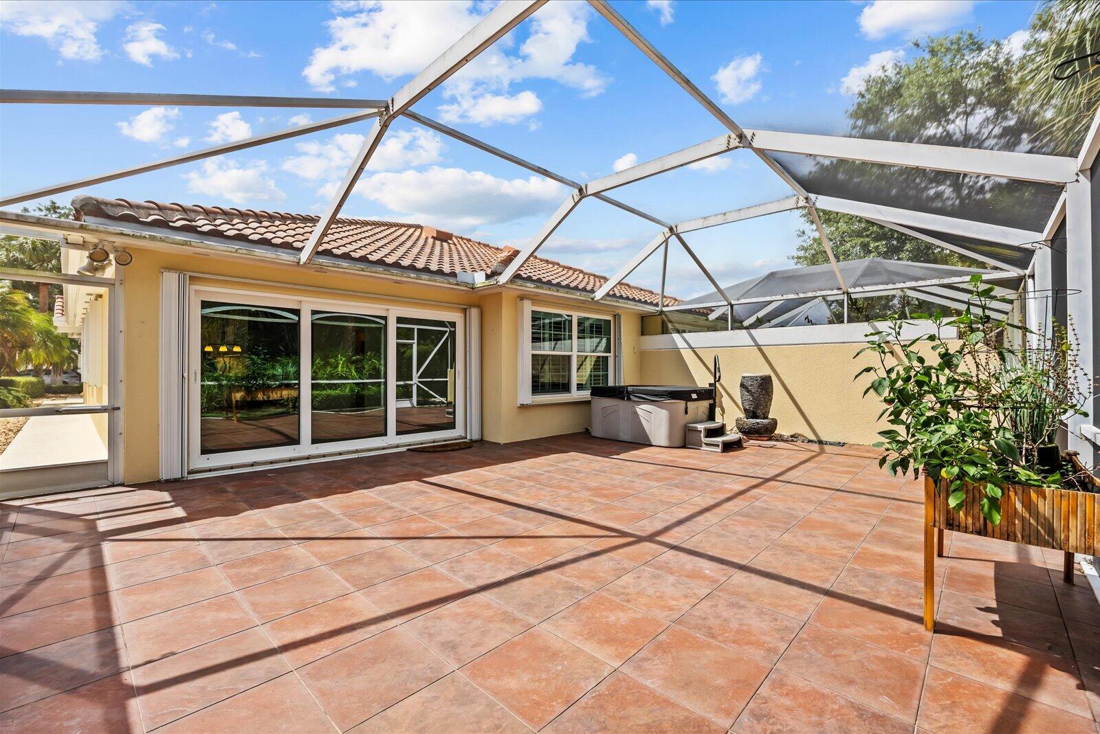 FLORIDA CLUB - Residential