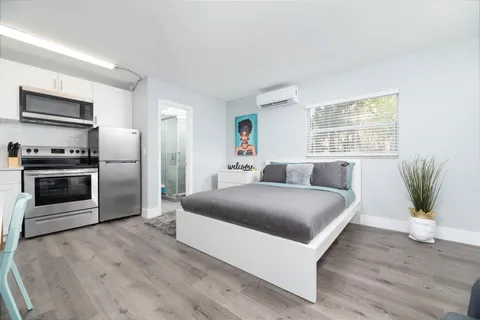 1150 NE 17th Ct Unit 22, Fort Lauderdale, FL MLS: F10504351