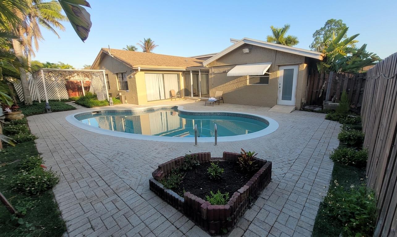 WELLEBY UNIT EIGHT - Residential