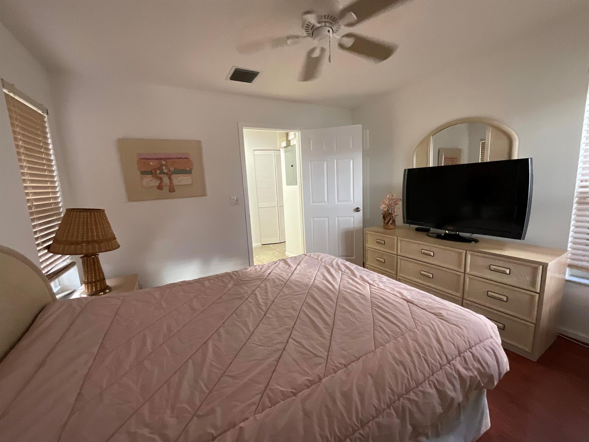 CORAL LAKES V - Residential Lease