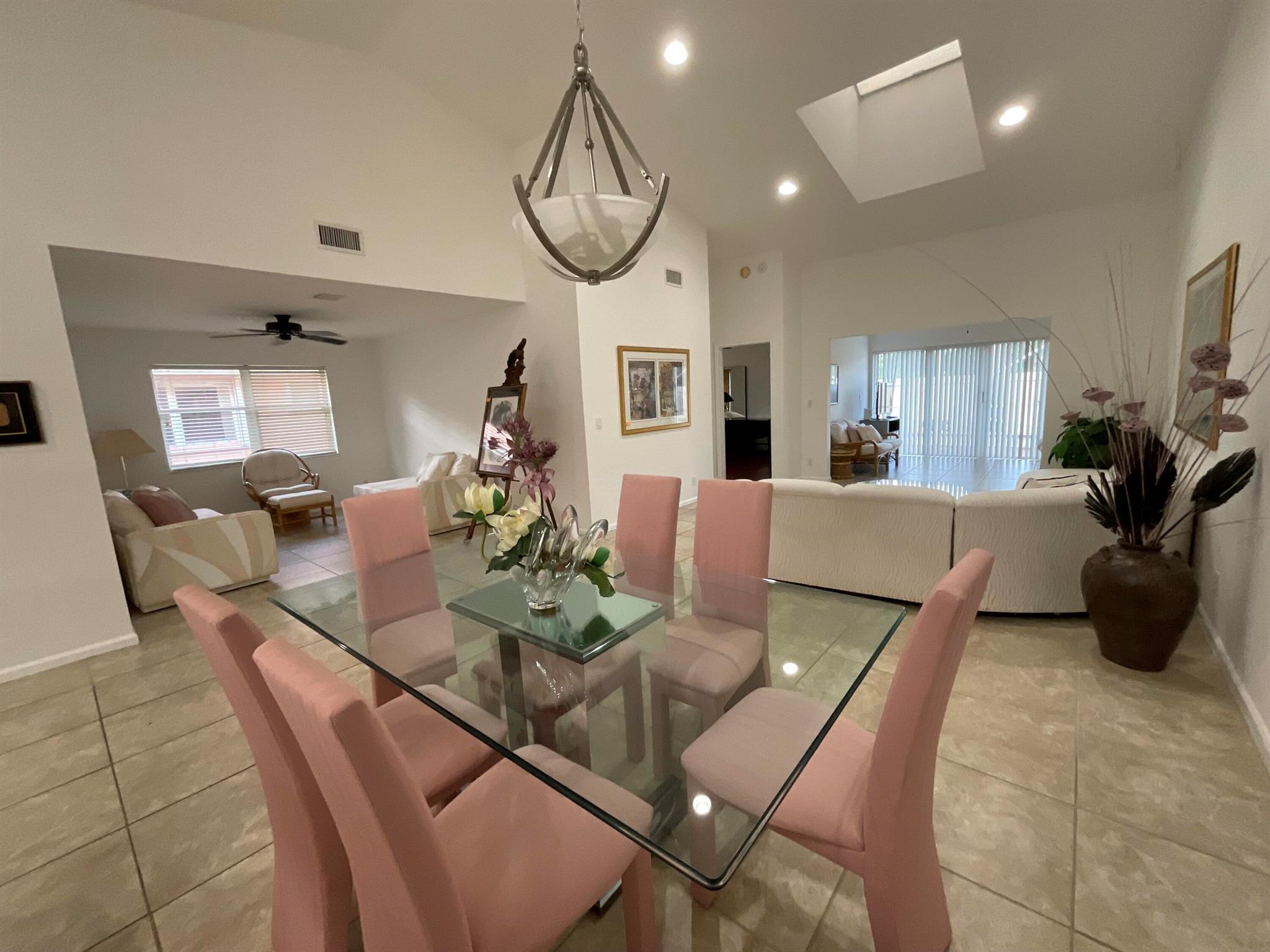 CORAL LAKES V - Residential Lease