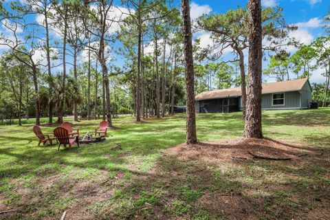 A home in Loxahatchee