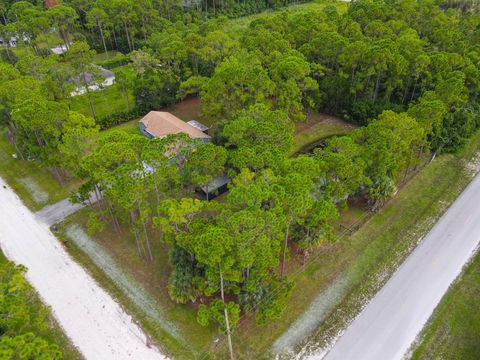 A home in Loxahatchee