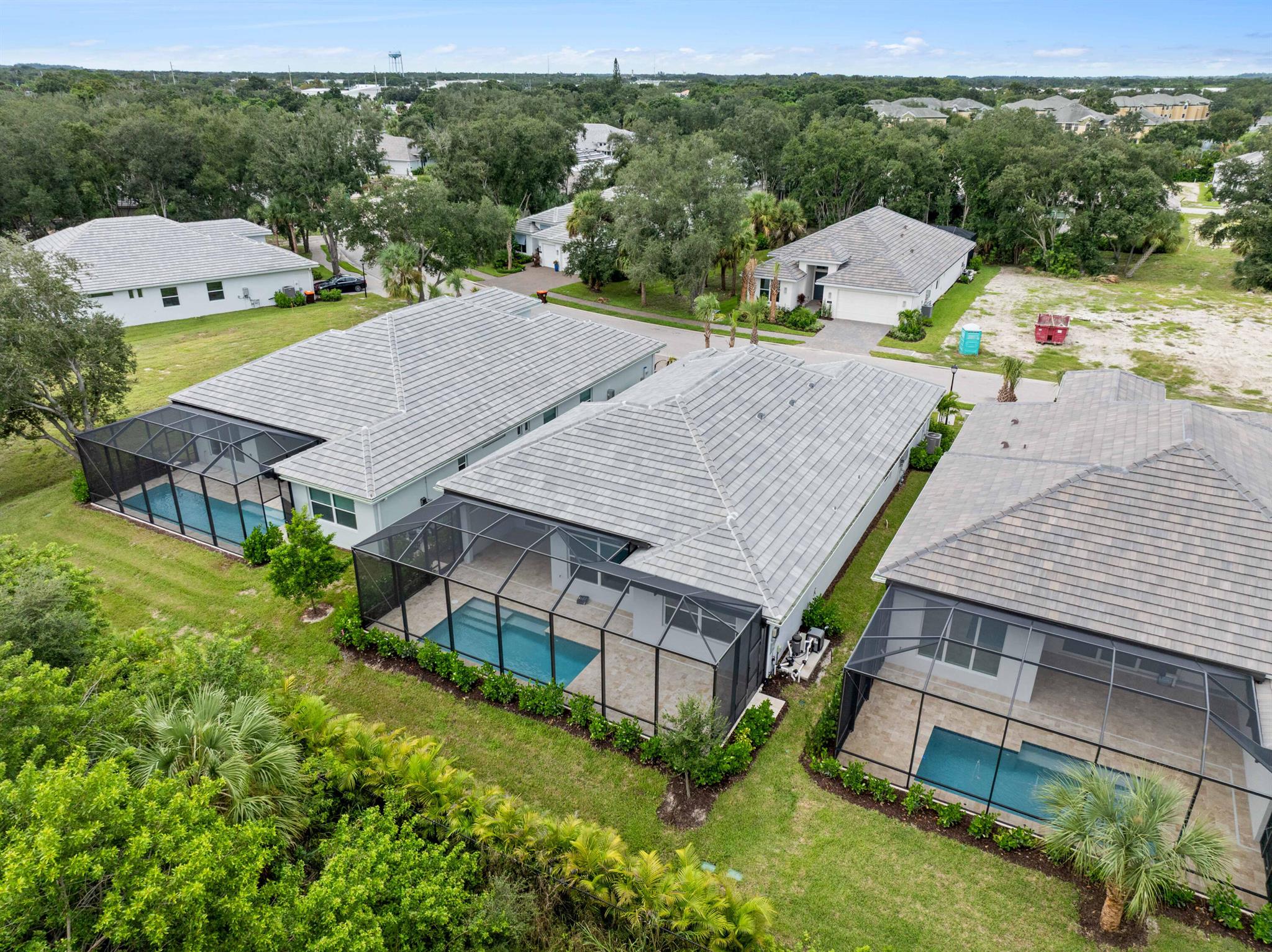 LUCAYA POINTE - PHASE 2 - Residential