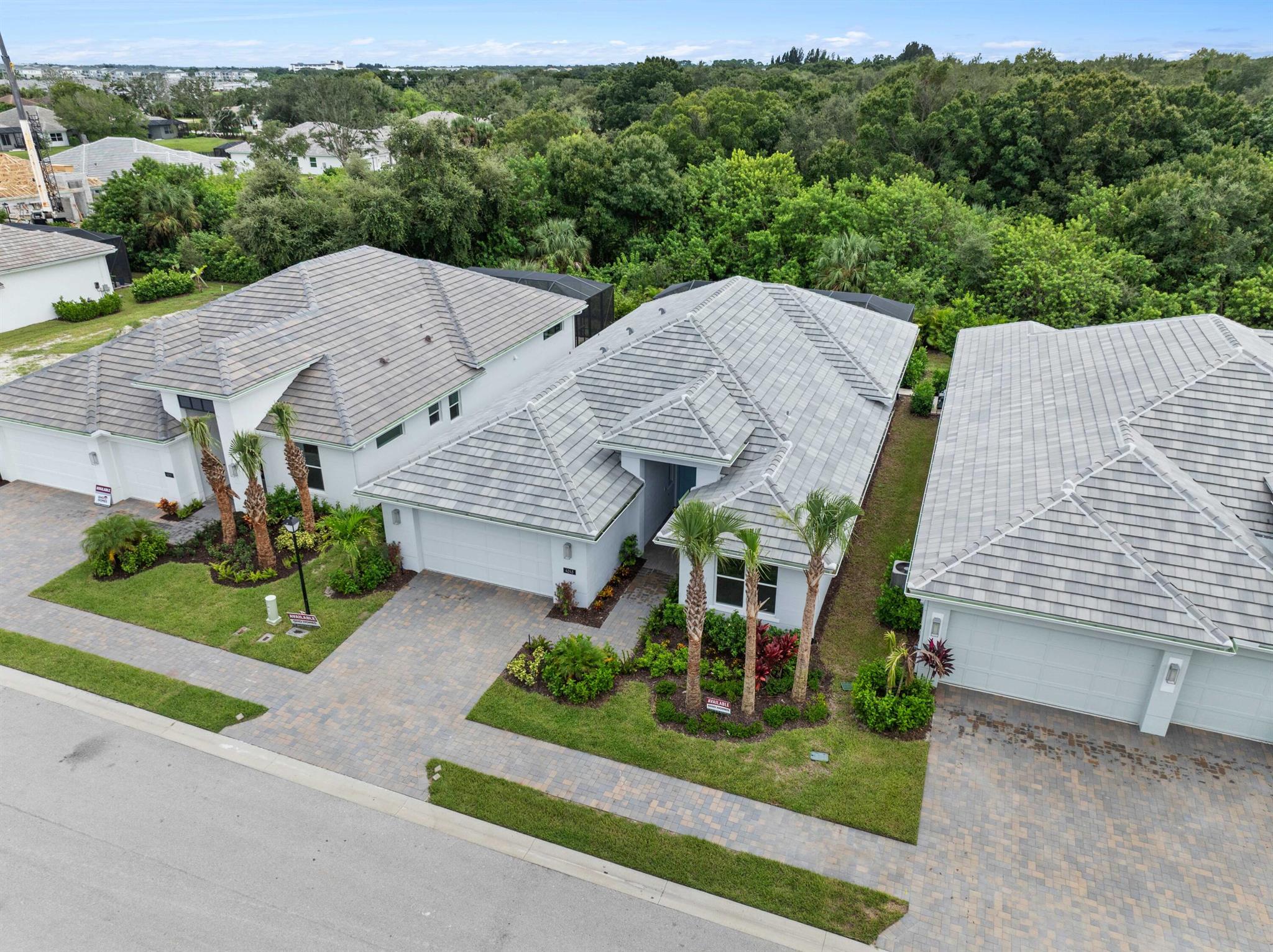 LUCAYA POINTE - PHASE 2 - Residential
