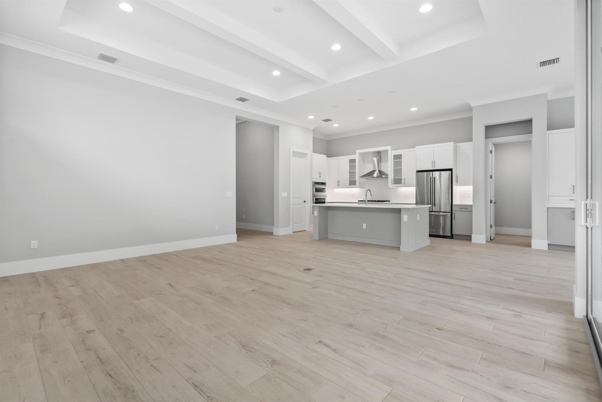 LUCAYA POINTE - PHASE 2 - Residential