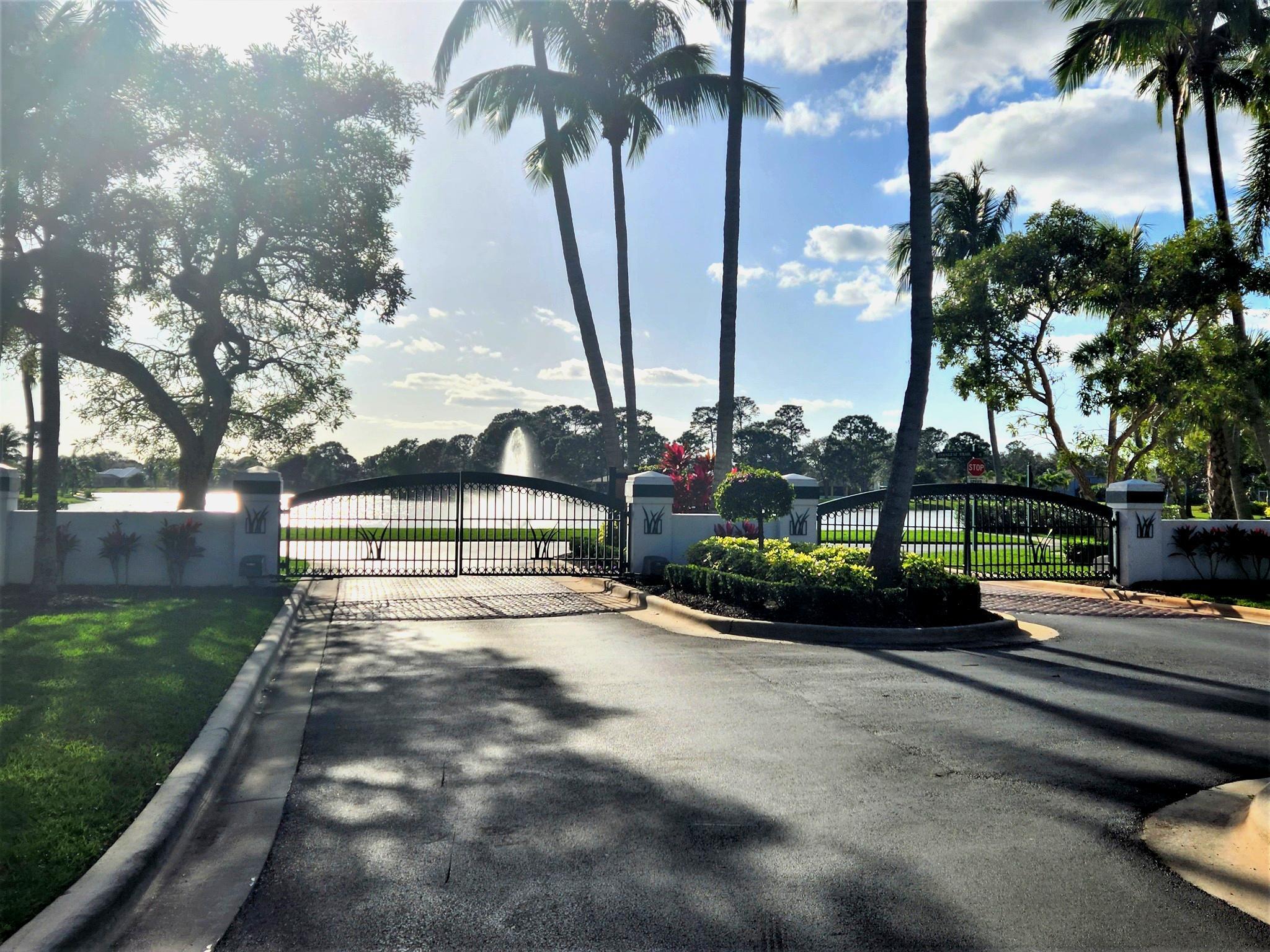 SAWGRASS LAKES PHASE 2 - Residential