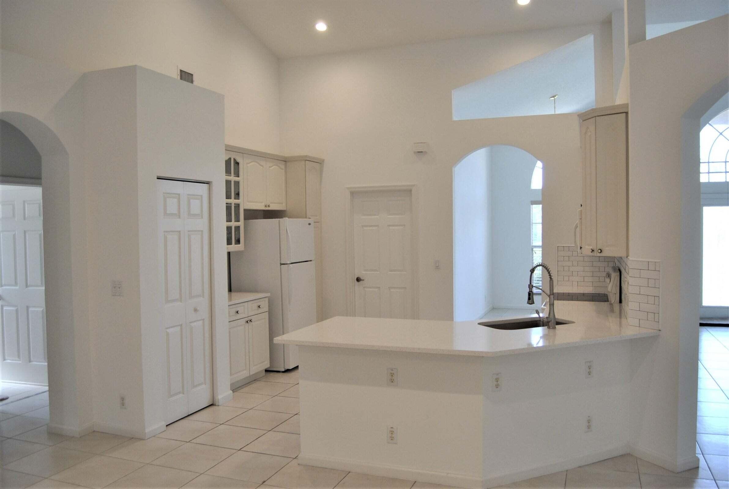 SAWGRASS LAKES PHASE 2 - Residential