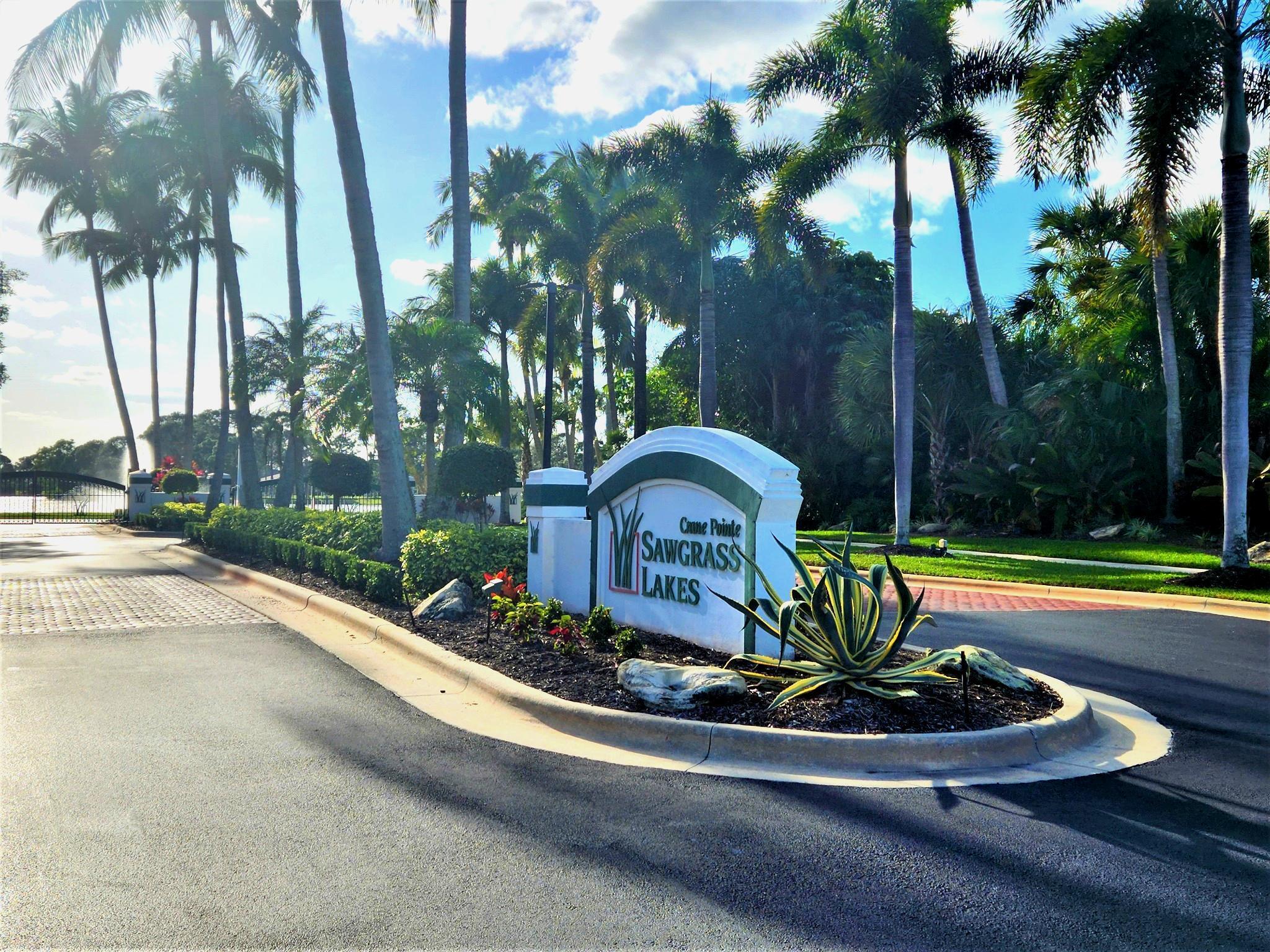 SAWGRASS LAKES PHASE 2 - Residential