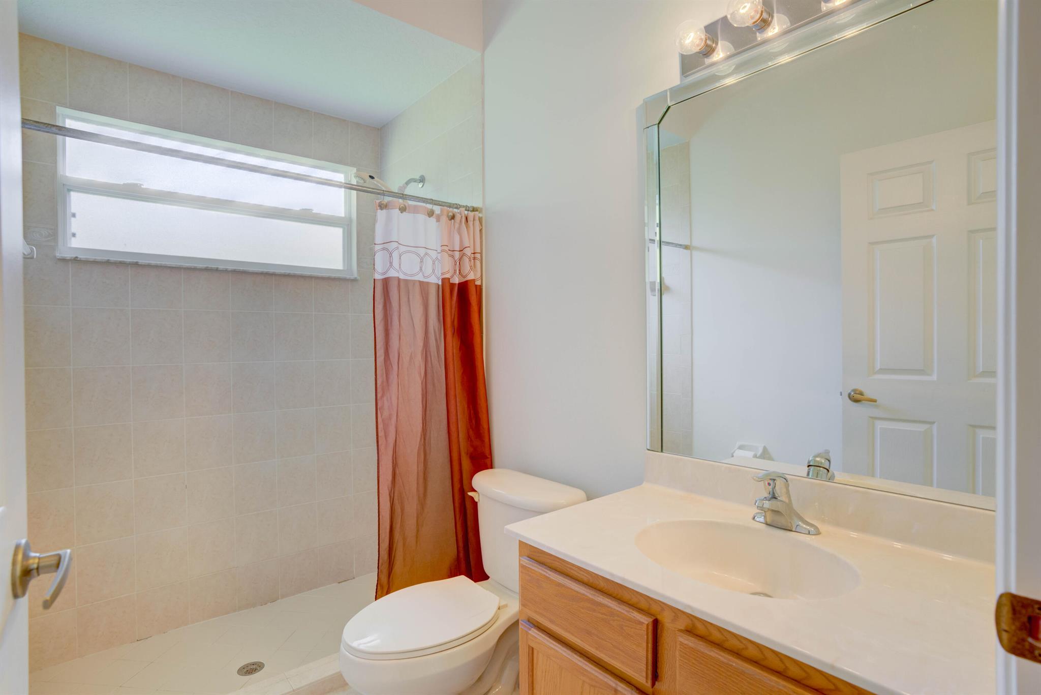 SAWGRASS LAKES PHASE 2 - Residential