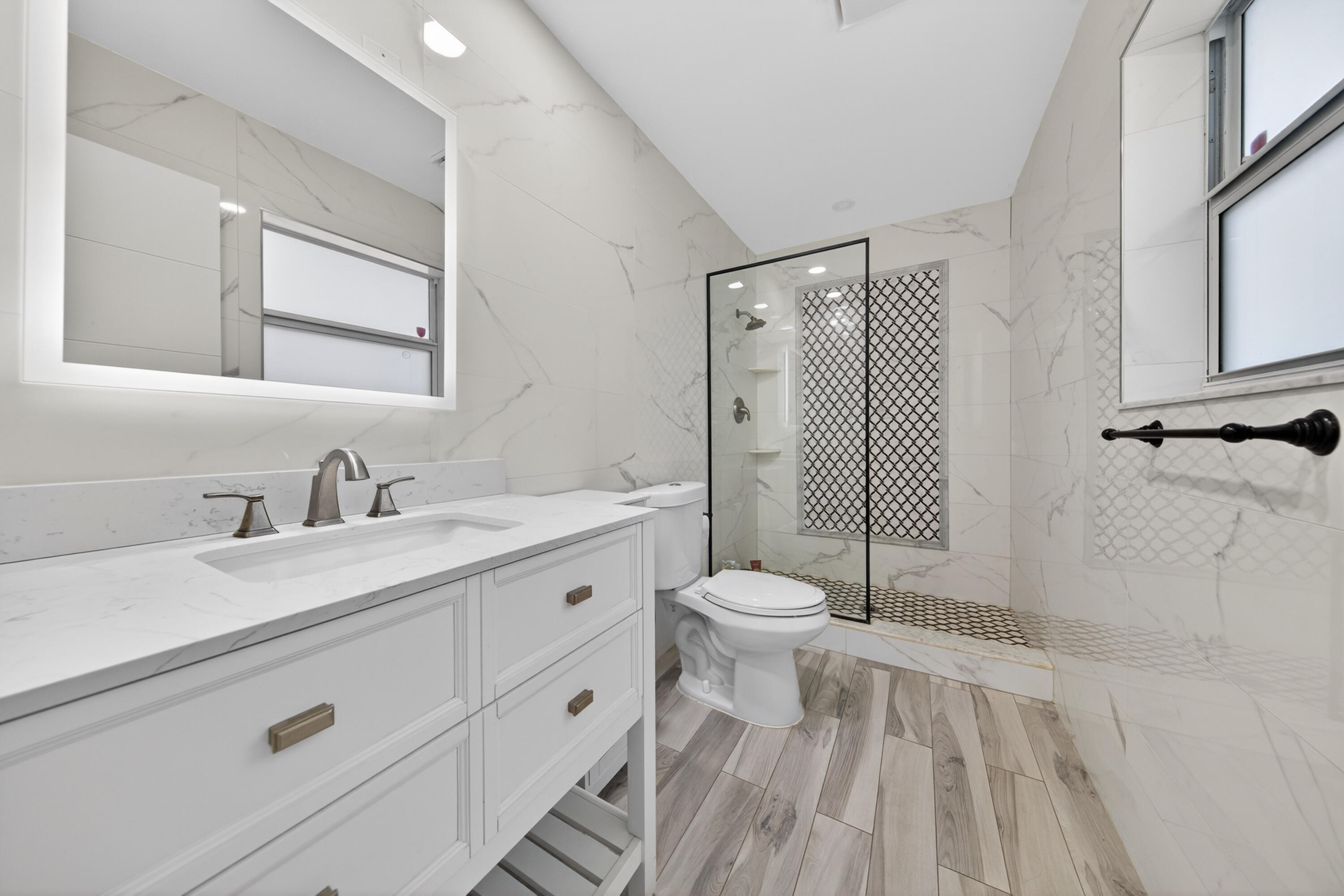 ROYAL OAK HILLS 2ND SEC - Residential