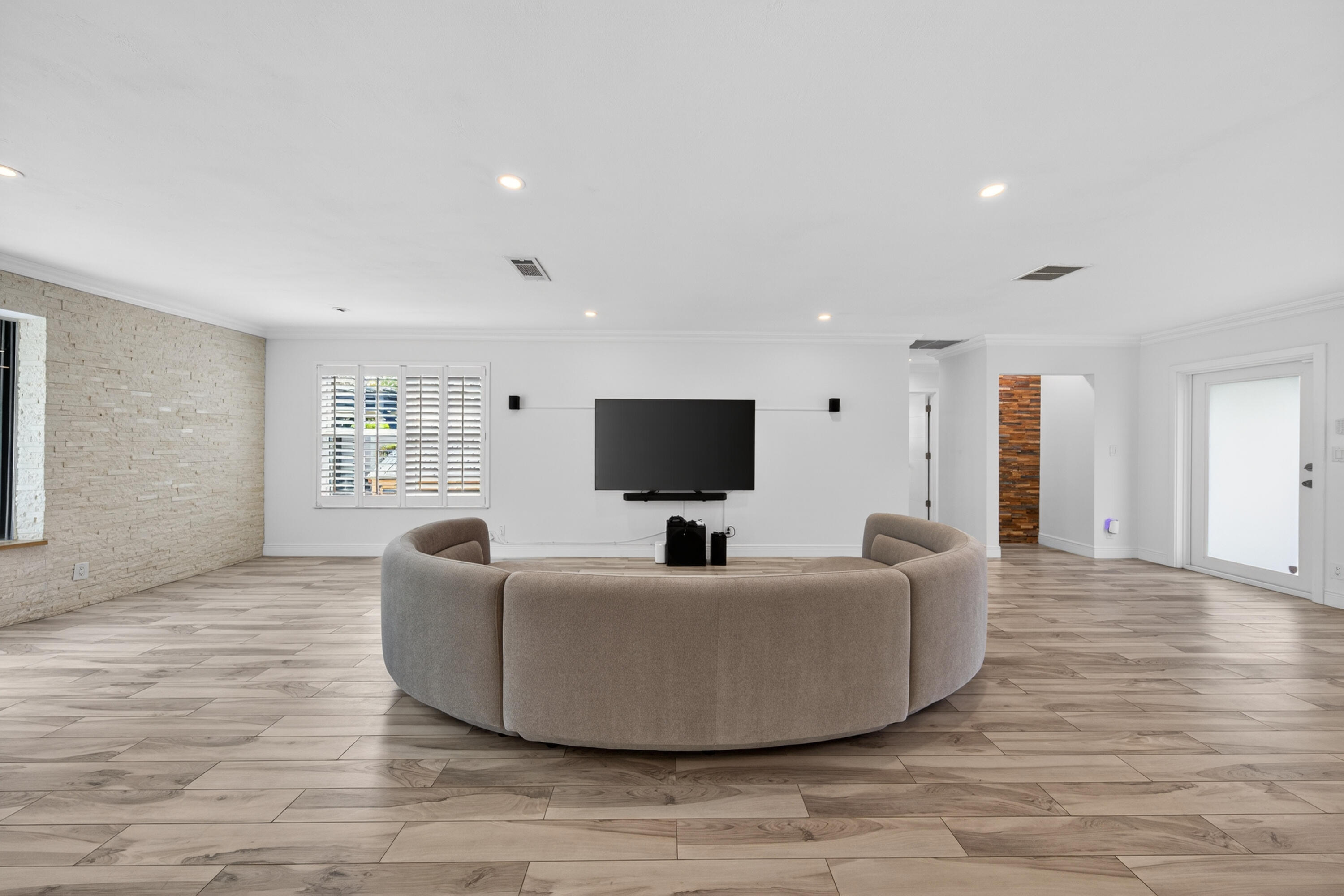 ROYAL OAK HILLS 2ND SEC - Residential