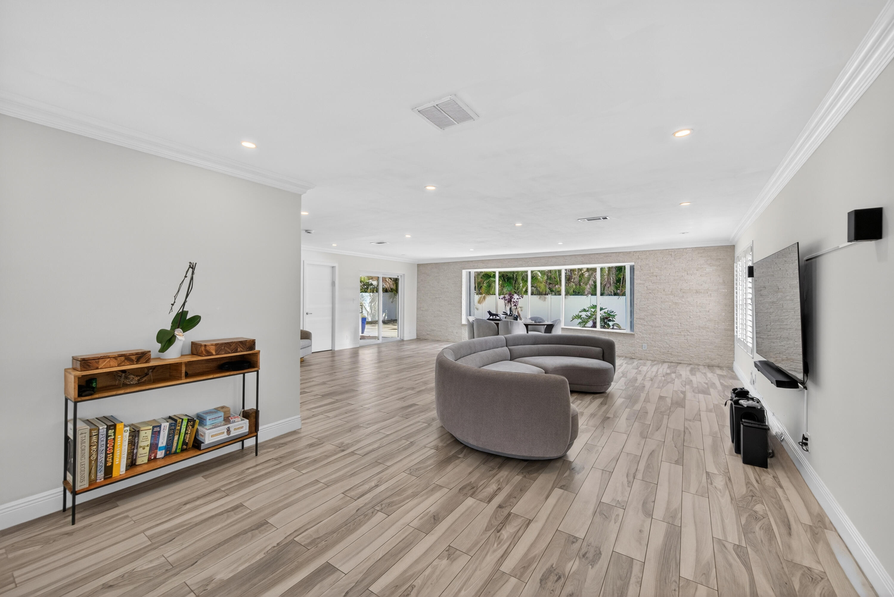 ROYAL OAK HILLS 2ND SEC - Residential