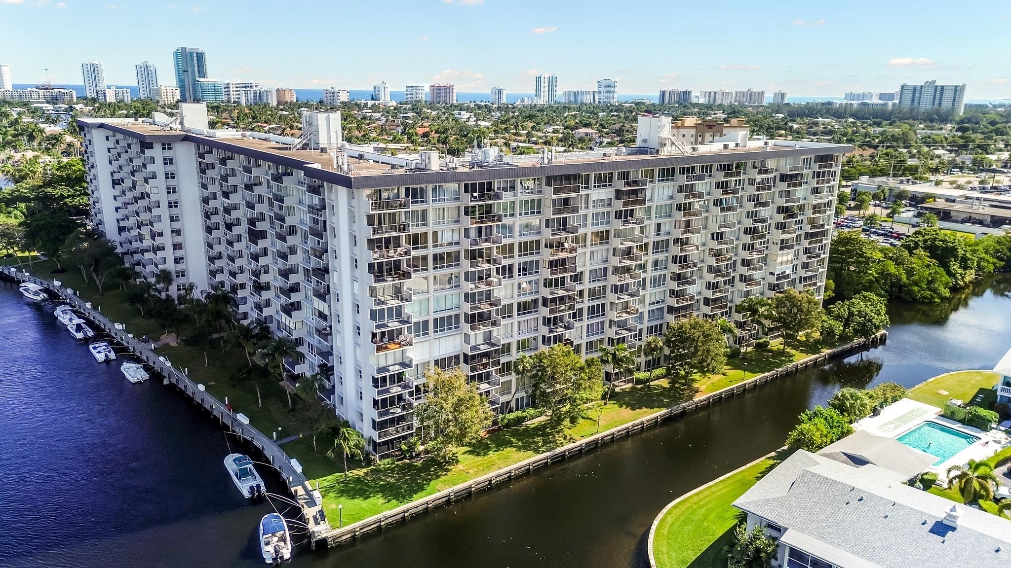 801 S Federal Hwy 203