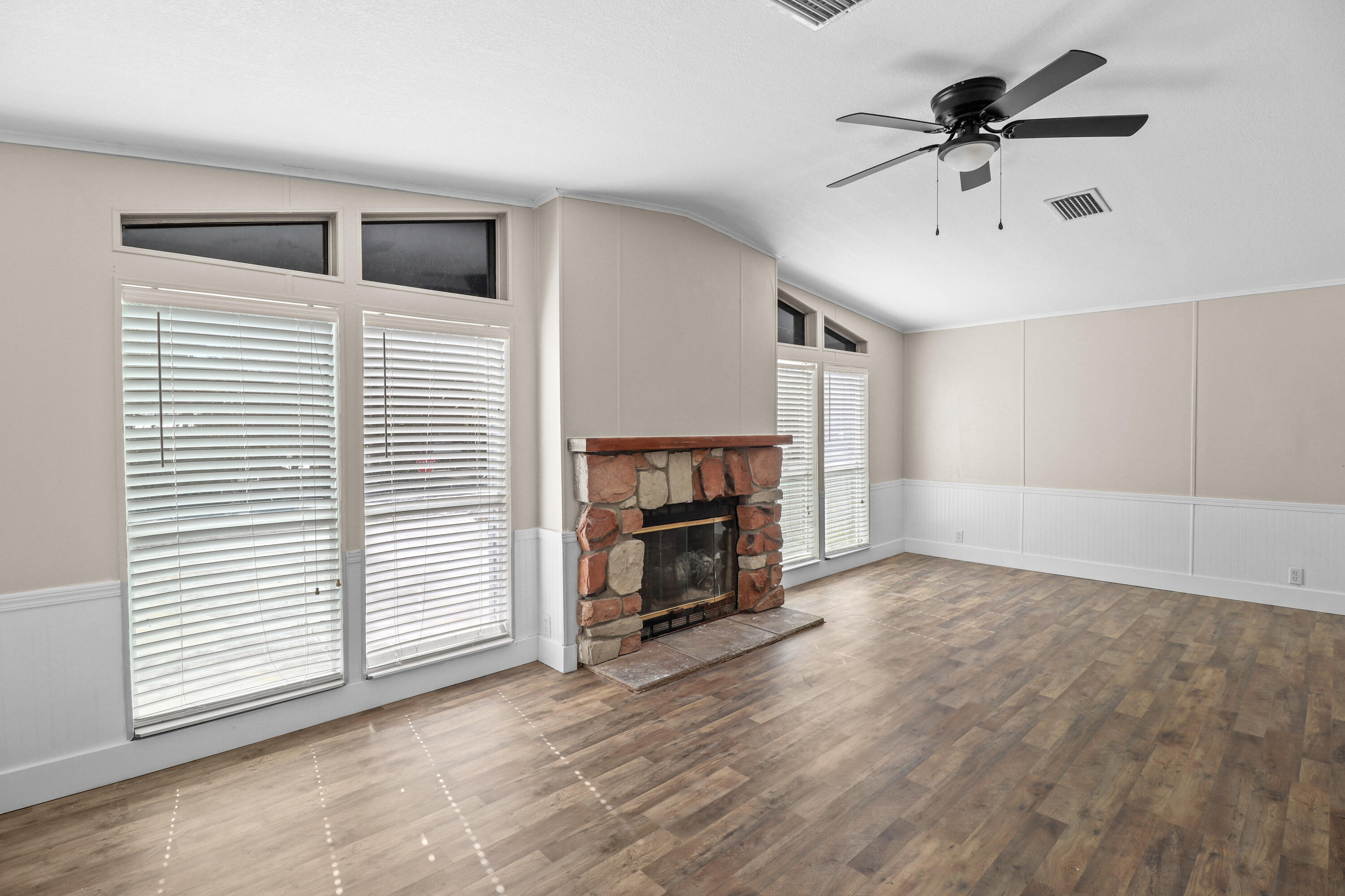 BROWNINGS - Residential