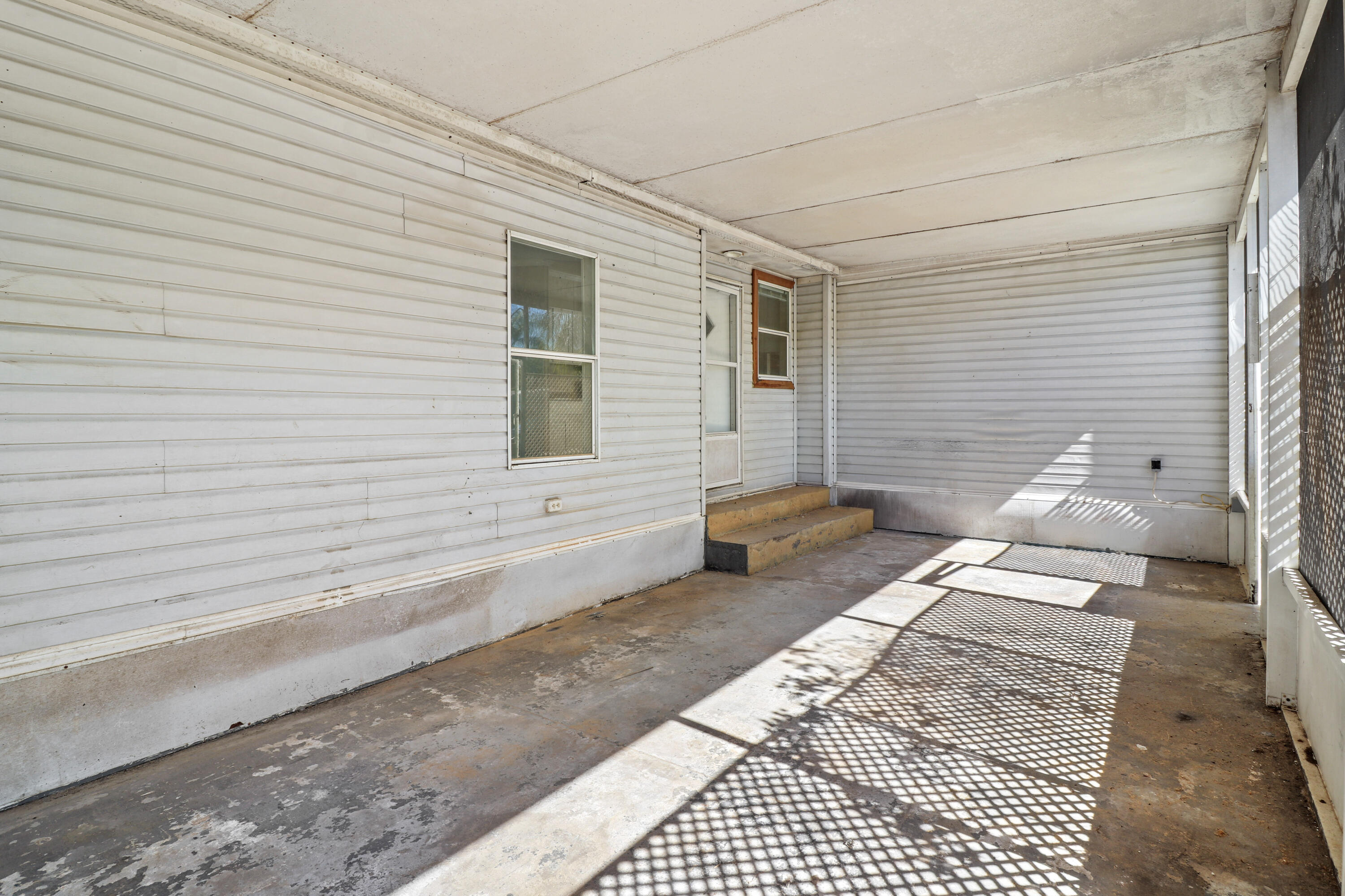 BROWNINGS - Residential