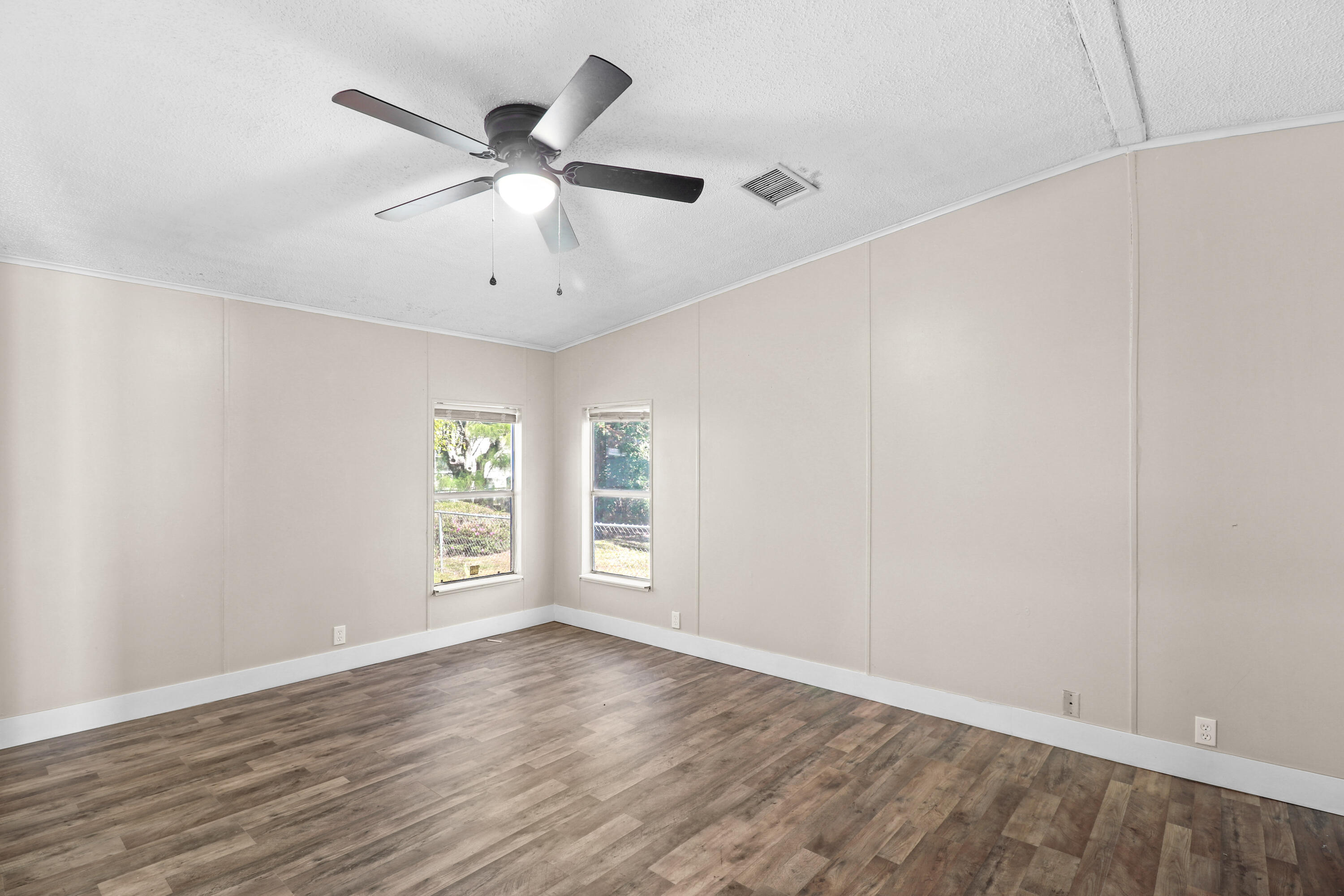 BROWNINGS - Residential