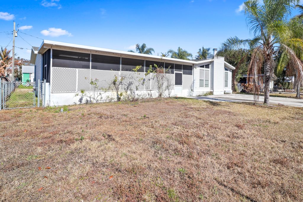 Photo of 2671 SE Janet Street, Stuart, FL 34997 (MLS # R11162617)