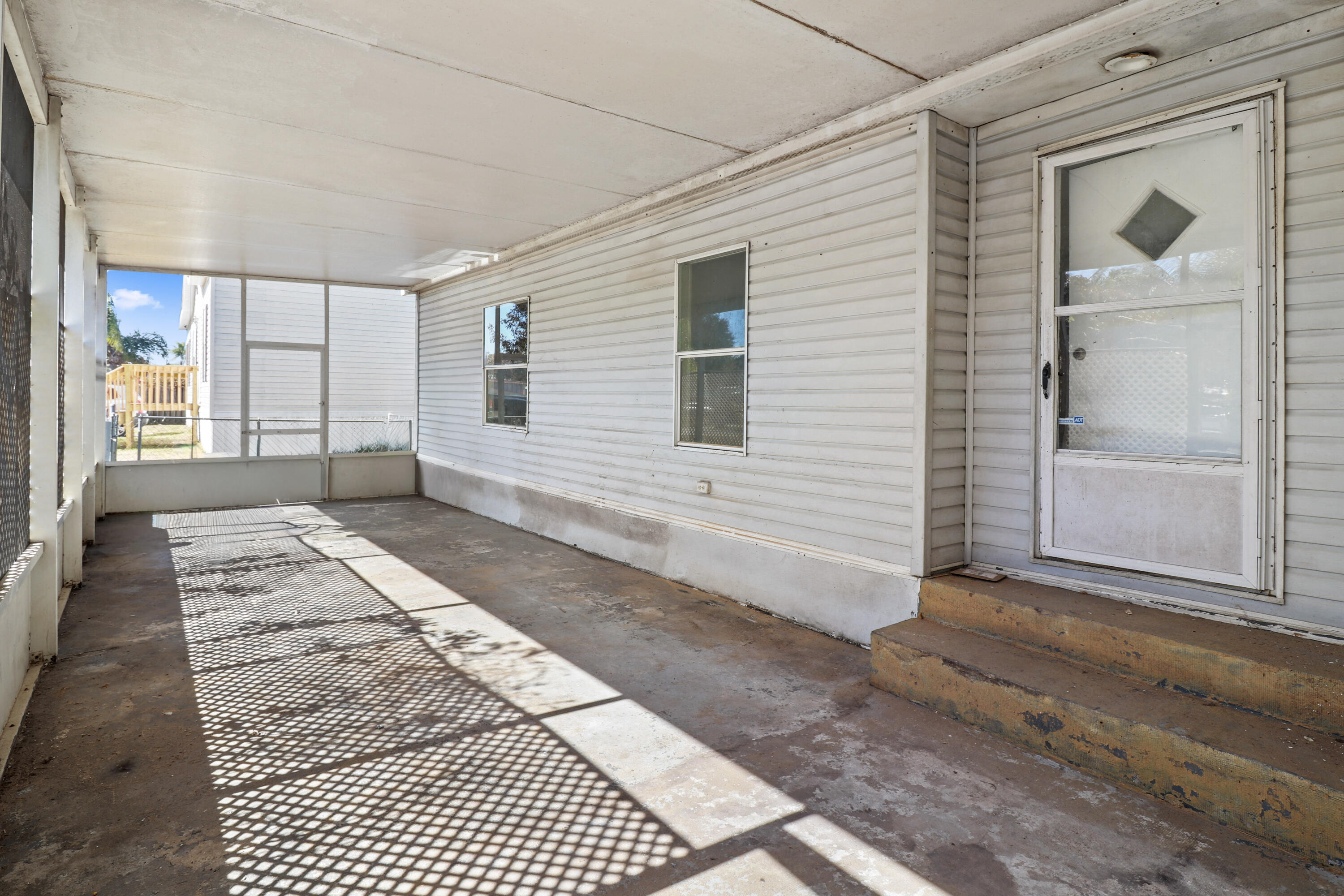 BROWNINGS - Residential