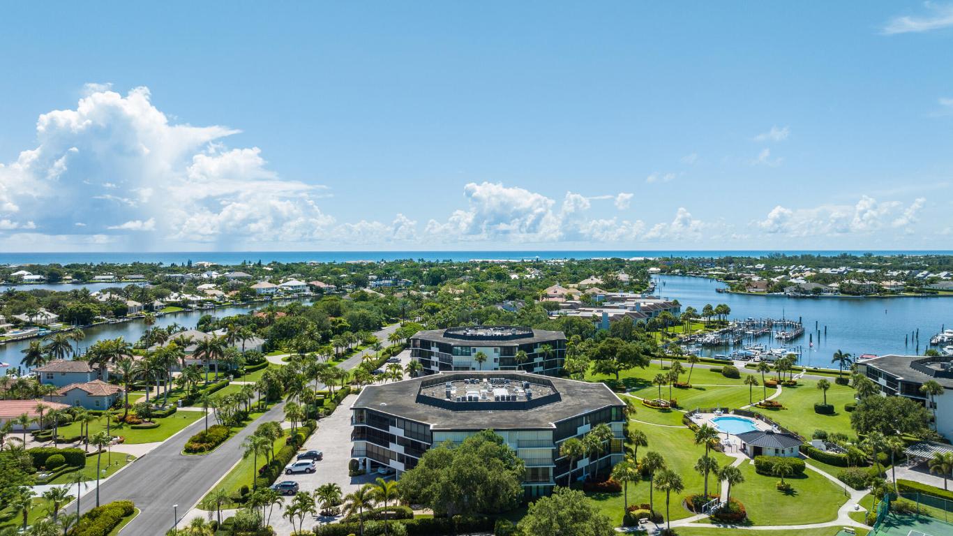 ''''''HARBOUR SIDE YACHT CLUB, INC'''''' - Residential