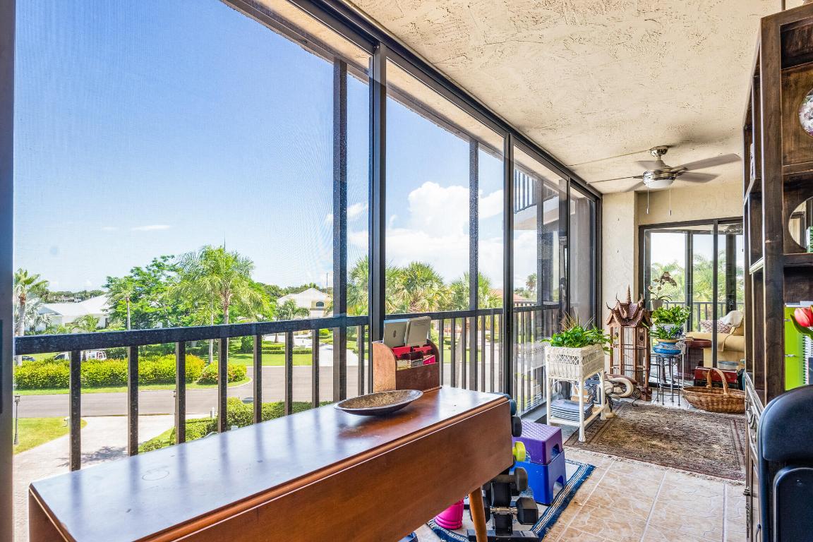 ''''''HARBOUR SIDE YACHT CLUB, INC'''''' - Residential