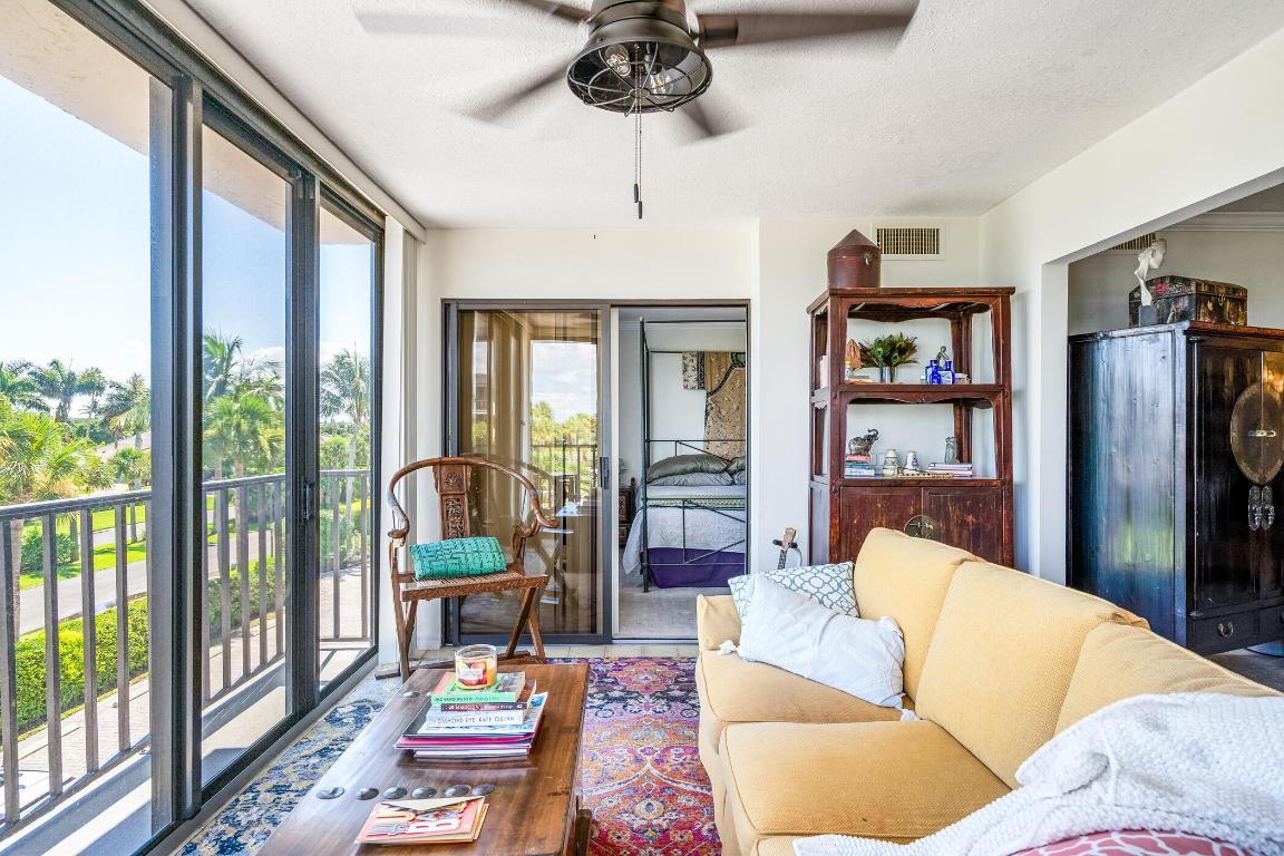 ''''''HARBOUR SIDE YACHT CLUB, INC'''''' - Residential