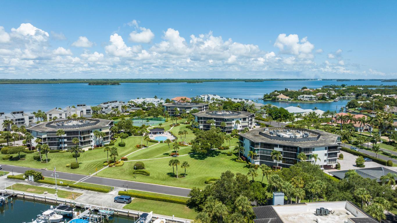 ''''''HARBOUR SIDE YACHT CLUB, INC'''''' - Residential