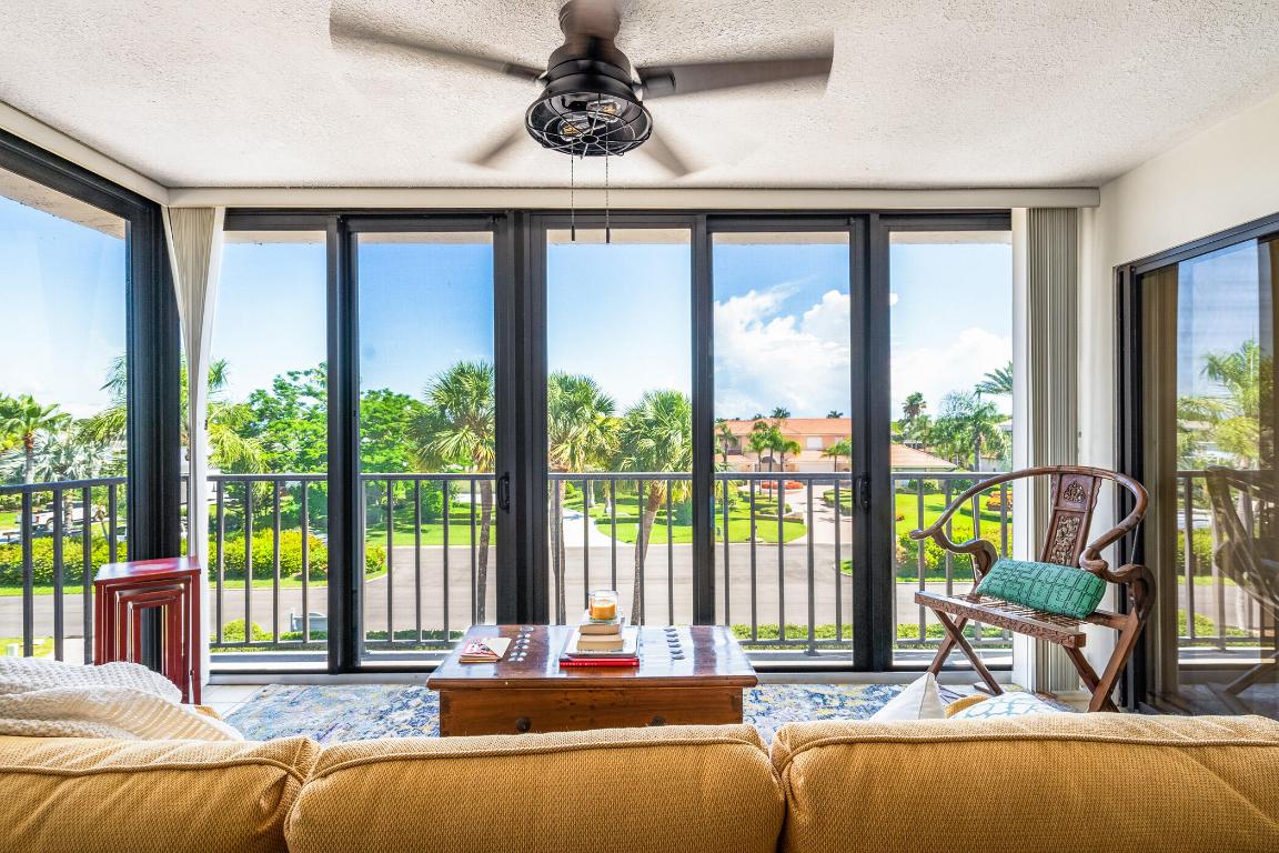 ''''''HARBOUR SIDE YACHT CLUB, INC'''''' - Residential