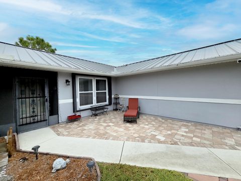 A home in Port St Lucie