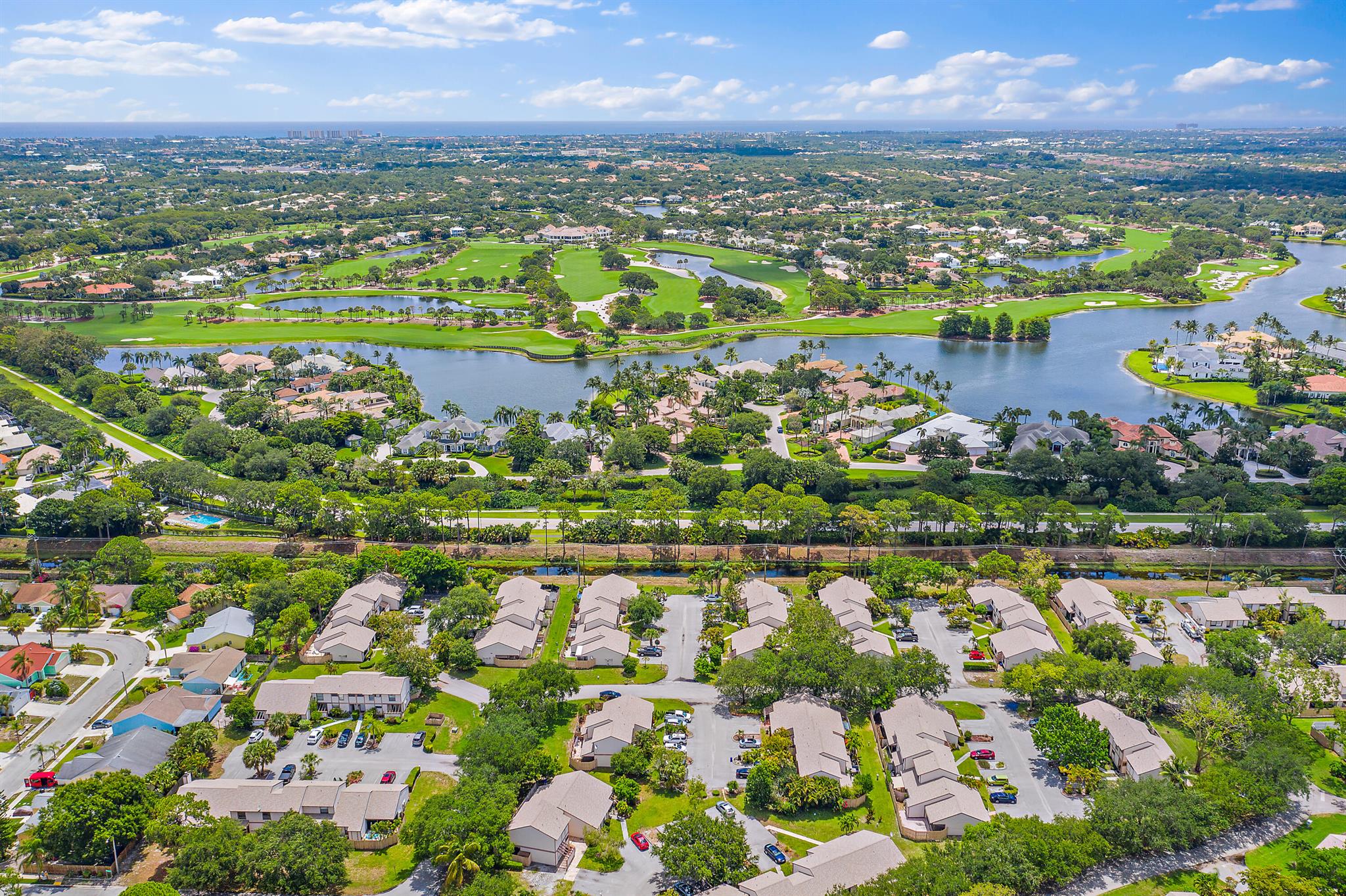 JUPITER VILLAGE TOWNHOMES - Residential Lease