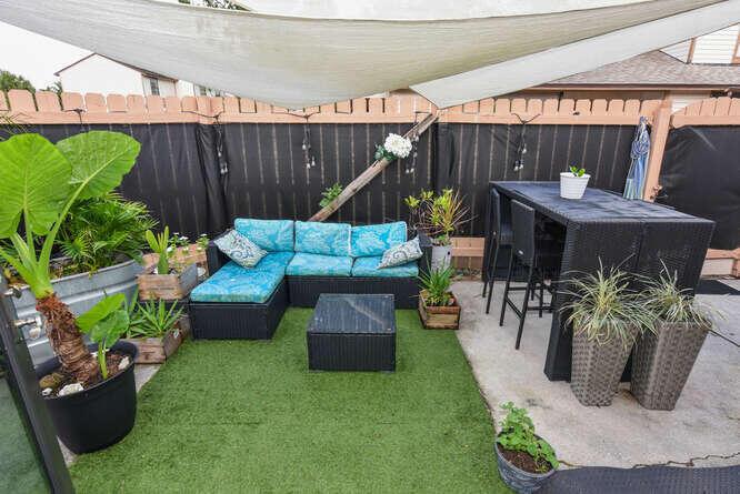 JUPITER VILLAGE TOWNHOMES - Residential Lease