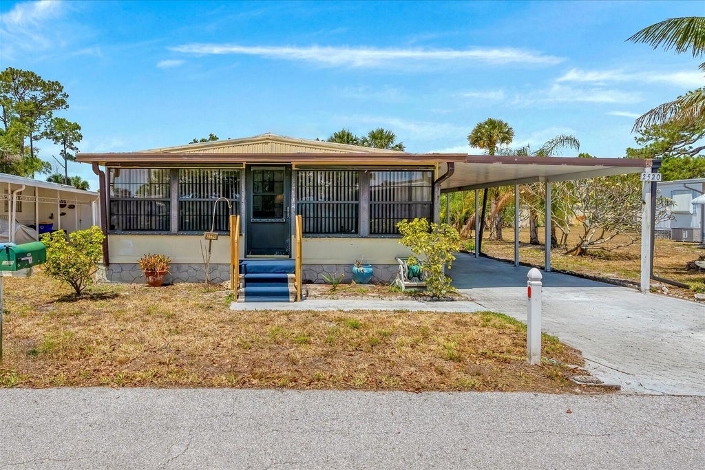 Photo of 2520 SE Penny Lane, Stuart, FL 34996 (MLS # R10984267)