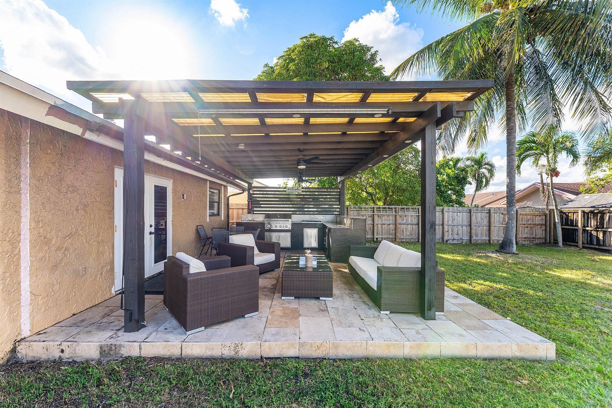 NORTH LAUDERDALE LANDINGS - Residential