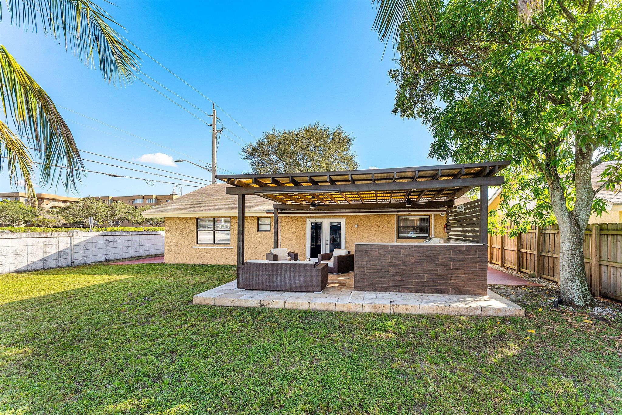 NORTH LAUDERDALE LANDINGS - Residential