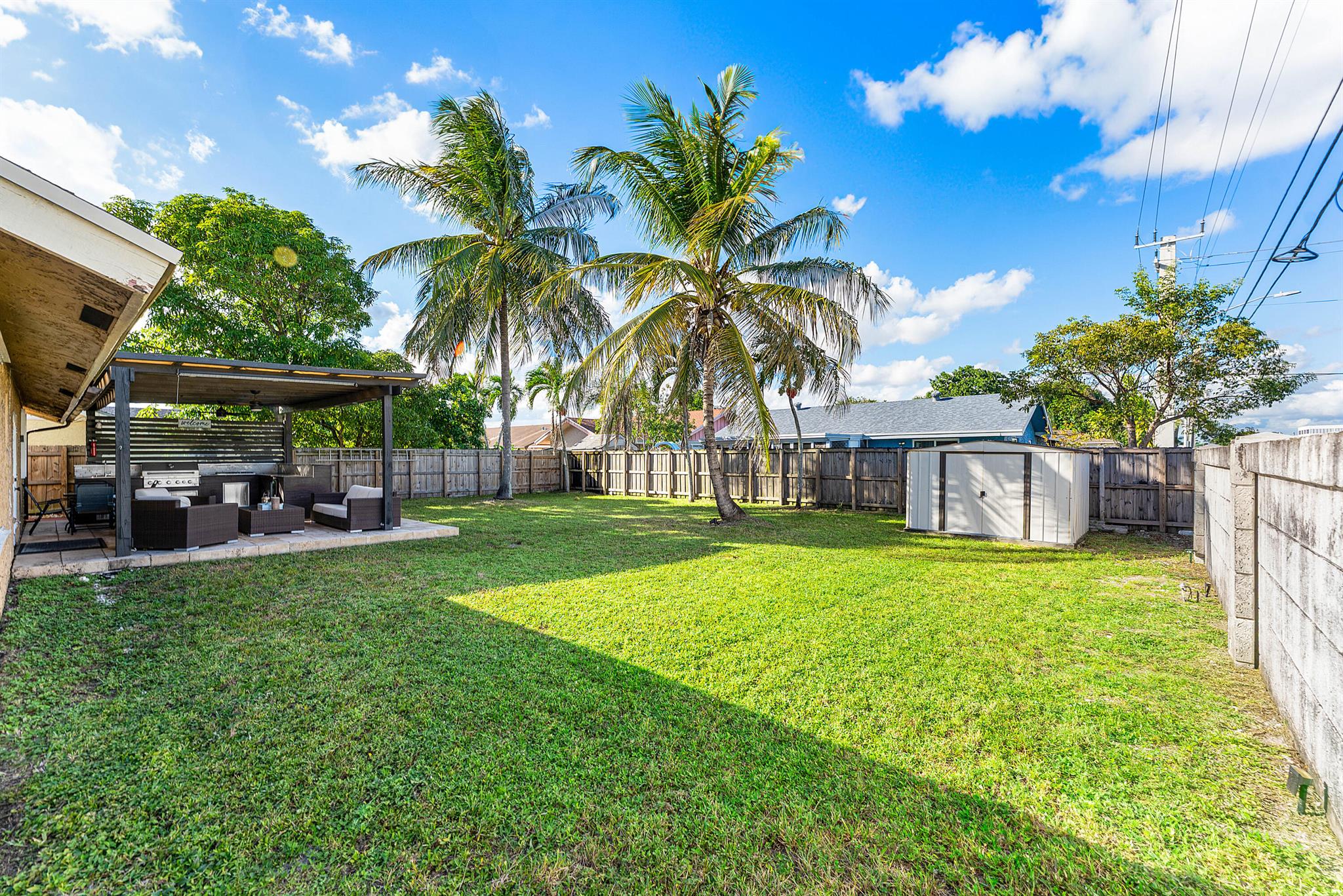 NORTH LAUDERDALE LANDINGS - Residential