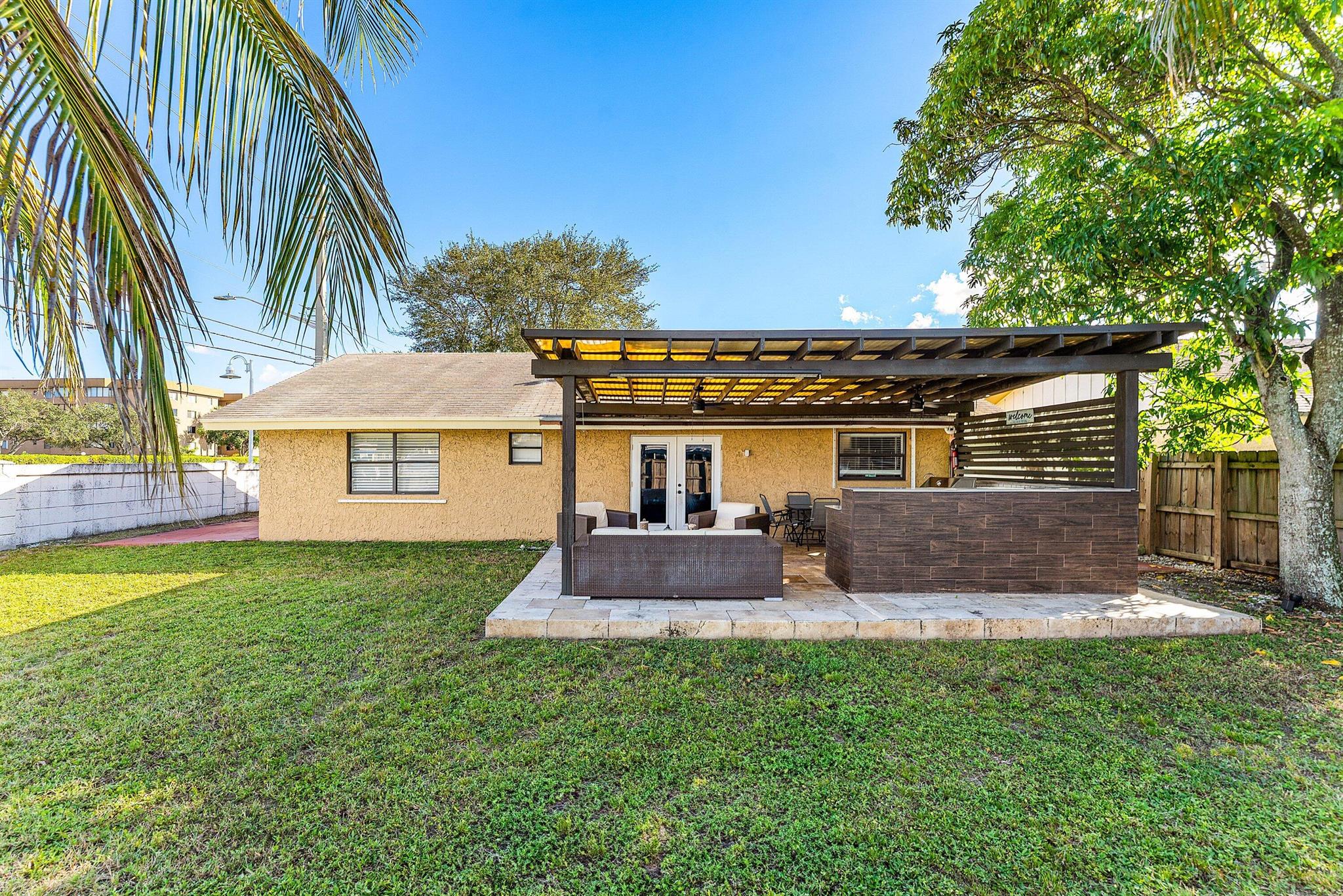 NORTH LAUDERDALE LANDINGS - Residential