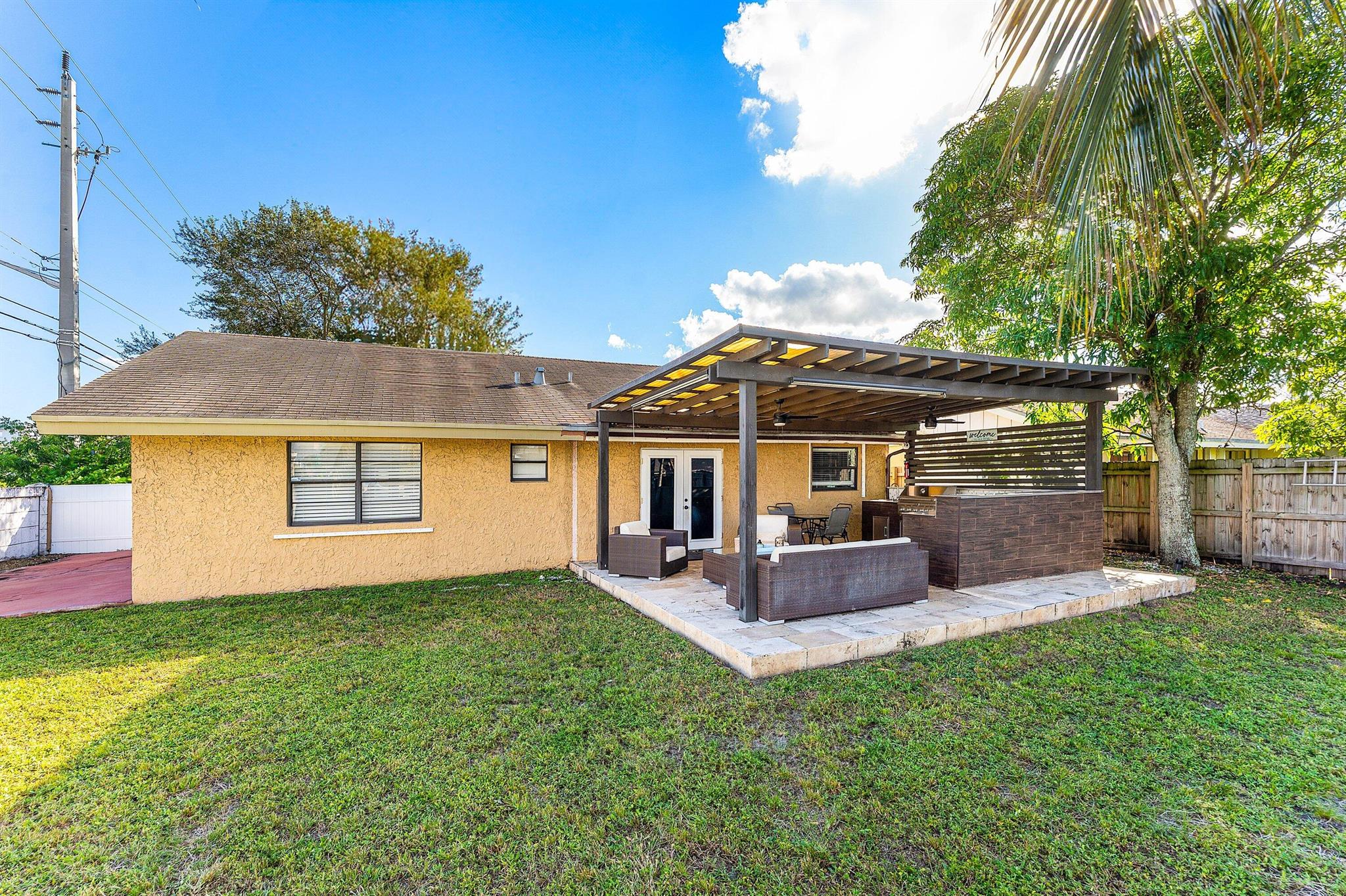 NORTH LAUDERDALE LANDINGS - Residential