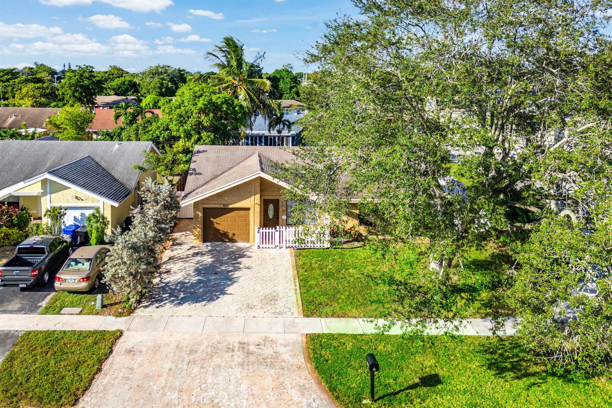 NORTH LAUDERDALE LANDINGS - Residential